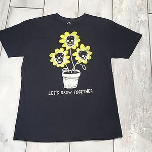 Peace of mind black T-shirt. Let's grow together size medium.